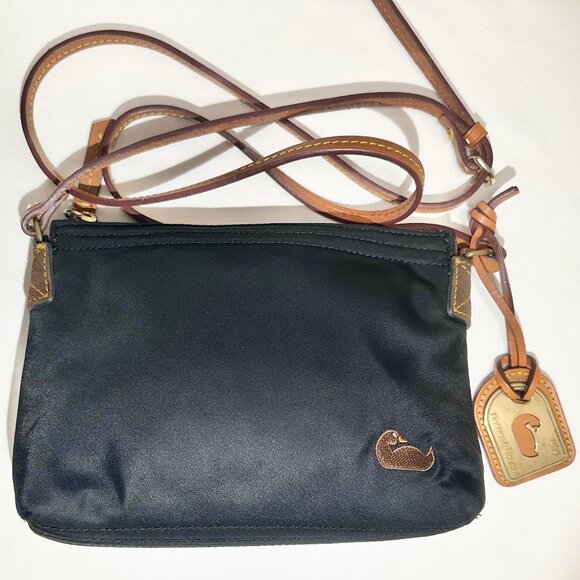 D&B Dooney and Bourke Black Nylon Embroidered Duck Crossbody Shoulder Bag Y2K - Picture 7 of 16